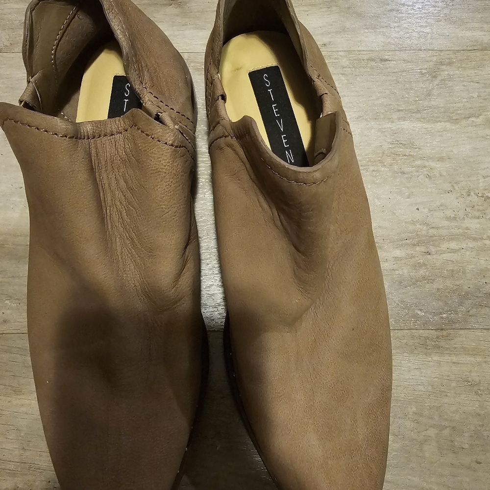Steven by Steve Madden Choncey Ankle Boot Sz. 7 in Brown